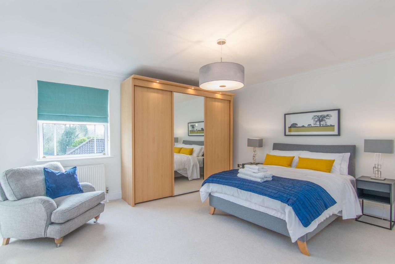 דירות פטרבורו Jubilee Mansions 5* Retreat מראה חיצוני תמונה